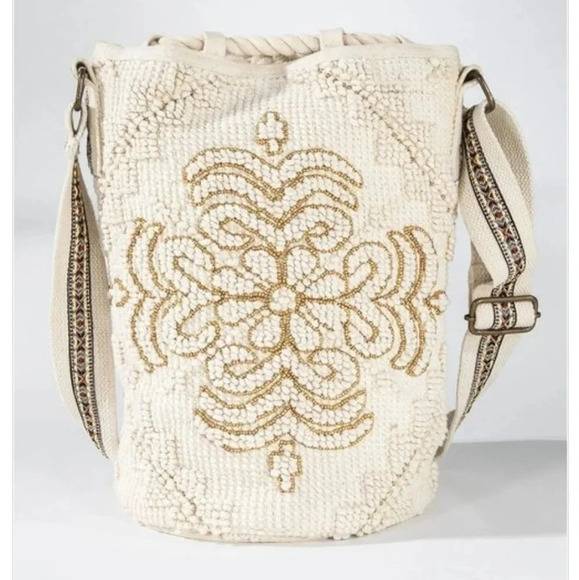 New! Boho Handwoven Bucket Shoulder Bag - Picture 6 of 11